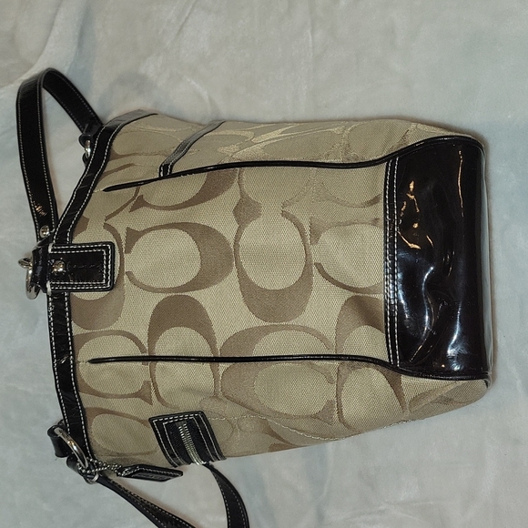 COACH large tote - Picture 6 of 11